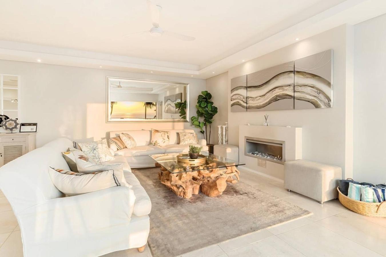 Stern Close Camps Bay Holiday home