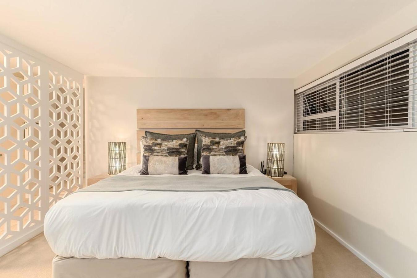 Stern Close Camps Bay Holiday home Cape Town